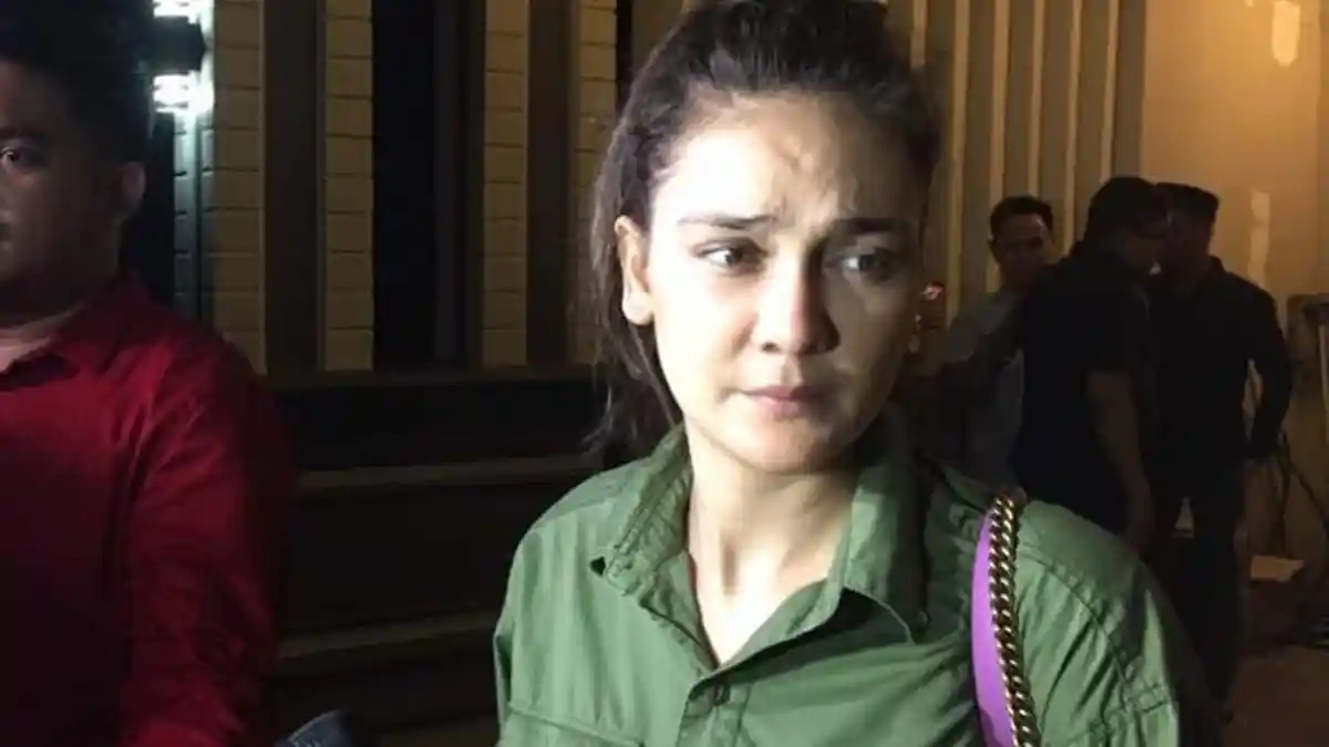 Julia Perez Sempat Minta Ini pada Luna Maya, Baru Mau Dipesanin Eh Sudah Keburu Tiada. . .