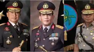 Komjen-RZ-Panca-Putra-Simanjuntak-Komjen-Agung-Setya-Imam-Effendi-dan-Komjen-Setyo-Budiyanto.jpg