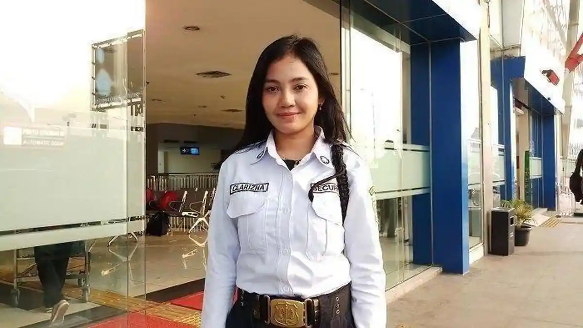 Bak Model, Inillah Sosok Clarizha, Satpam Cantik Terminal yang Pilih Jadi Petugas Keamanan