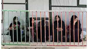 Perempuan-korban-tembakan-Israel-di-Gaza-ok.jpg