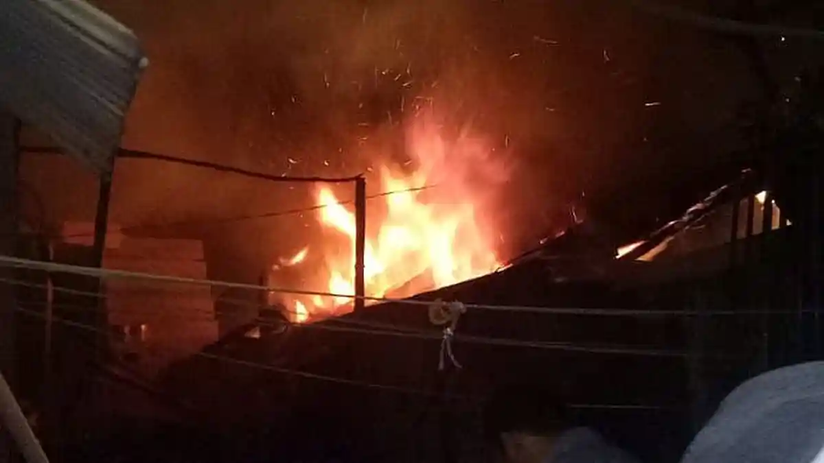 Kebakaran Hanguskan Enam Rumah di Kawasan Dago Bandung, Malam Tadi