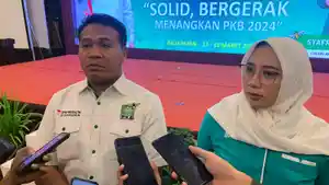 Ketua-DPW-PKB-Kalimantan-Timur-Syafruddin-kiri-dan-Koordinator.jpg