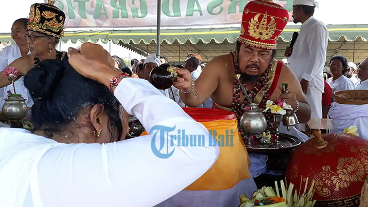 Gangga Pratista, Mandi Weda Saat Banyu Pinaruh