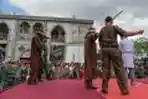 Eksekusi Hukuman Cambuk Pelanggaran Hukum Jinayah Aceh