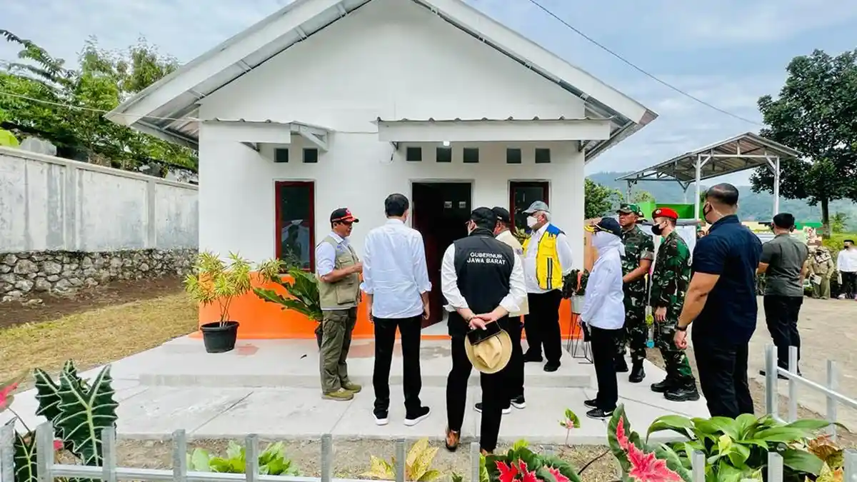 Presiden Tinjau Rumah Contoh Tahan Gempa di Cianjur