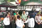 soni-sumarsono-memantau-proses-pemilihan-kepala-daerah_20180627_143926.jpg