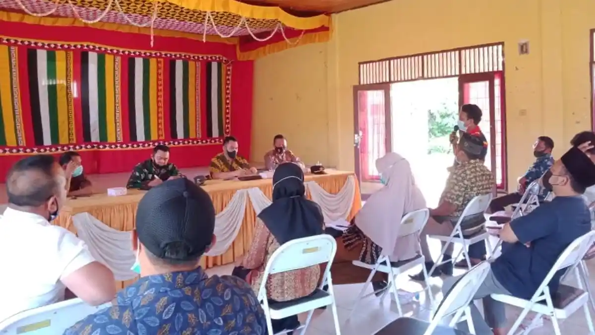 Optimalkan Pelaksanaan PPKM Tingkat Kampung, Camat Suro Aceh Singkil Lakukan Evaluasi 