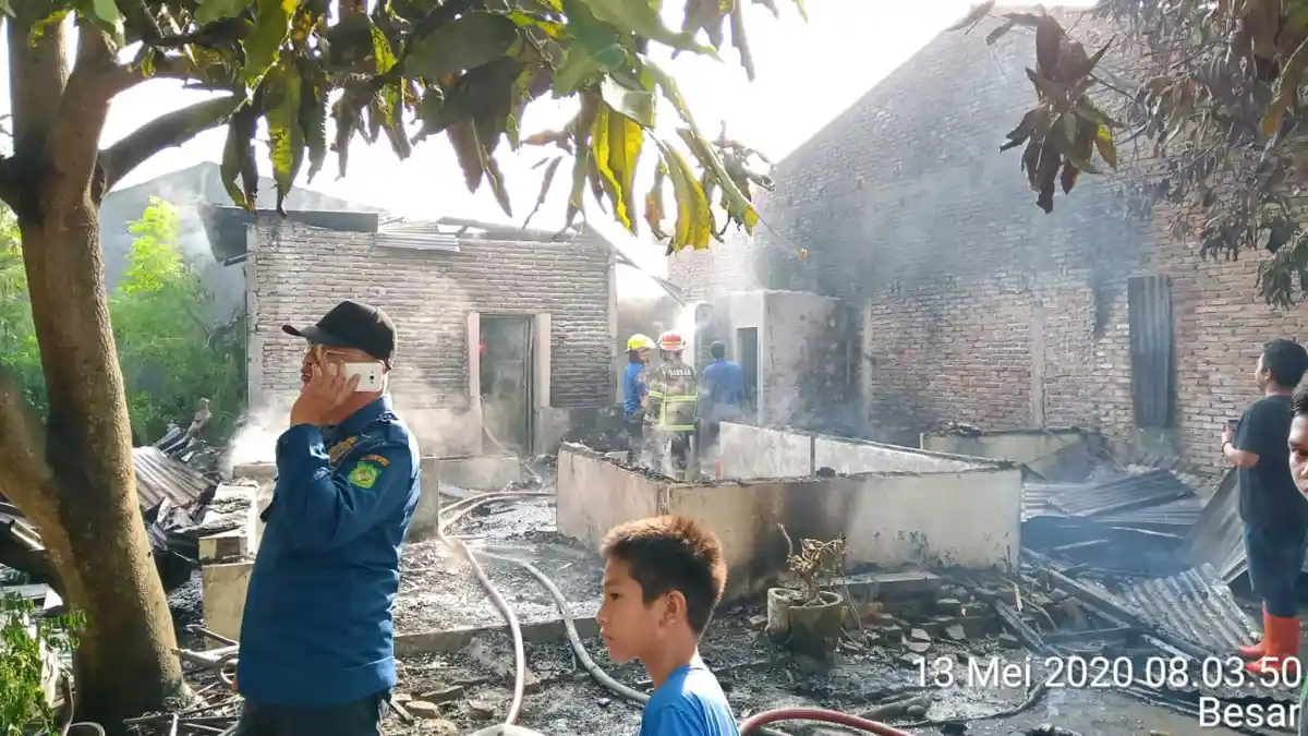 KEBAKARAN di Medan Labuhan Pagi Tadi, Warga Panik Api Membesar, 3 Anak Dilarikan ke RS Delima