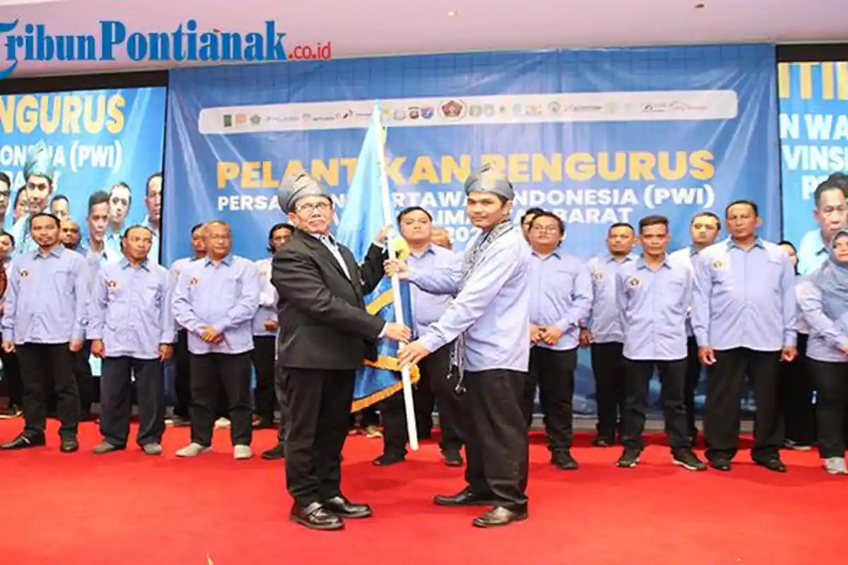 PWI Kalbar Masa Bhakti 2024-2029 Resmi Dilantik, Fokus Pada Profesionalisme Pers
