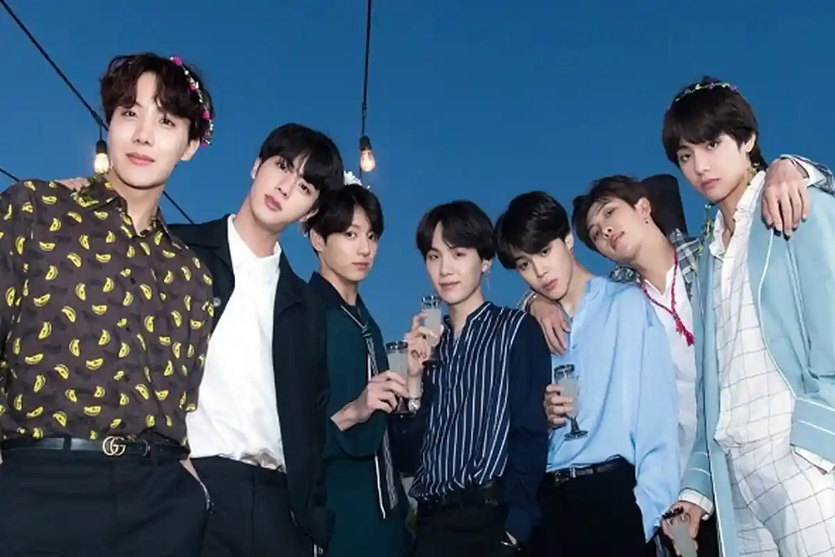 LINK Podcast BTS Radio: Past & Present, Episode 1 Tayang Perdana