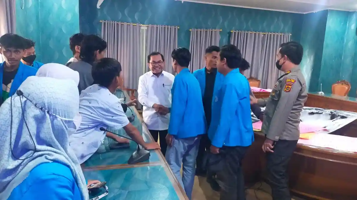 Rektor UIN STS Jambi Luruskan Misinformasi Mahasiswa