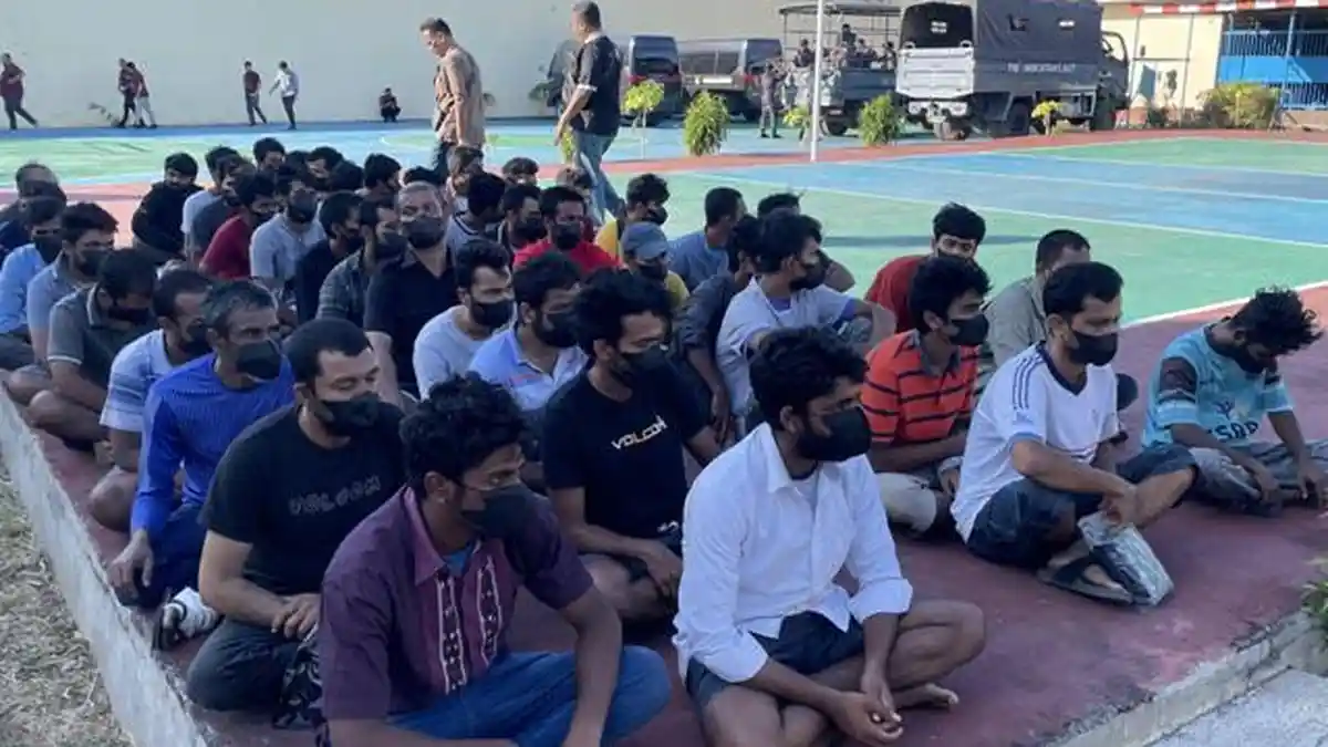 Rudenim Kupang Terima 44 WNA Bangladesh – Myanmar yang Terdampar di Rote
