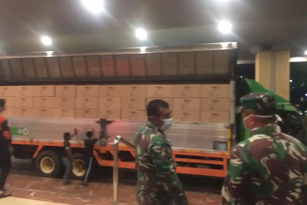 Pemerintah Distribusikan 100.000 APD ke Daerah Prioritas. Diterimakan di Kodam, Begini Alurnya