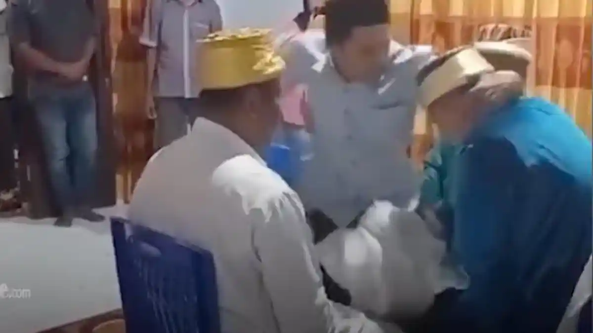 Detik-detik Wali Nikah Hajar Mempelai Pria di Kota Ternate, Viral di Media Sosial