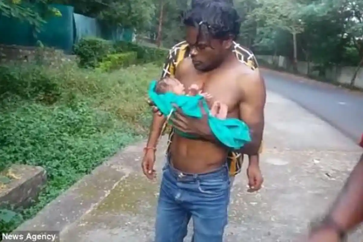 Biadab! Hanya karena Berjenis Kelamin Perempuan, Bayi Ini Dibuang di Tong Sampah oleh Orangtuanya