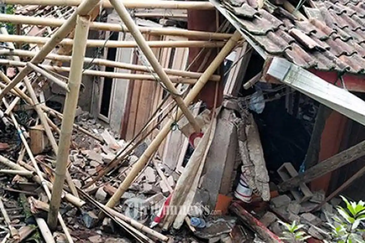 Kisah Pilu Bayi 4 Tahun Ditemukan di Reruntuhan Gempa Cianjur, Saling Berpelukan dengan Sang Adik