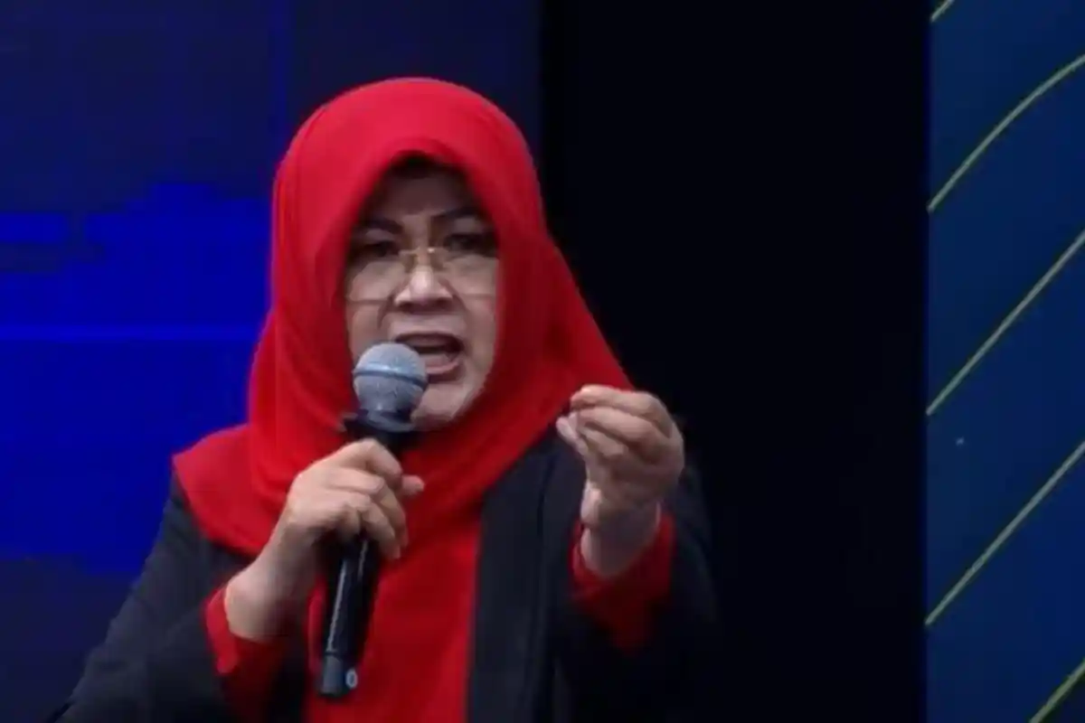 Rekam Jejak Dokter Tifa yang Terancam Dilaporkan Ketua Angkatan Jokowi Gegara Tuding Mulyono Calo