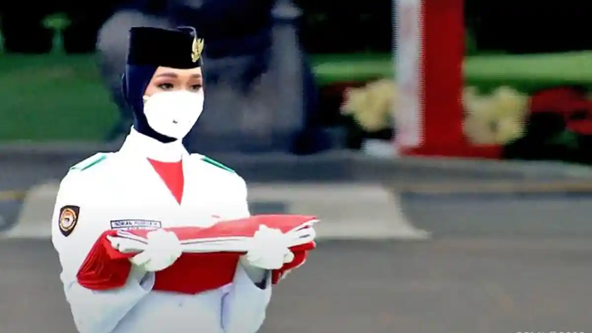 Indrian Puspita Rahmadhani, Pembawa Bendera Pada Upacara HUT ke-75 RI di Istana Negara