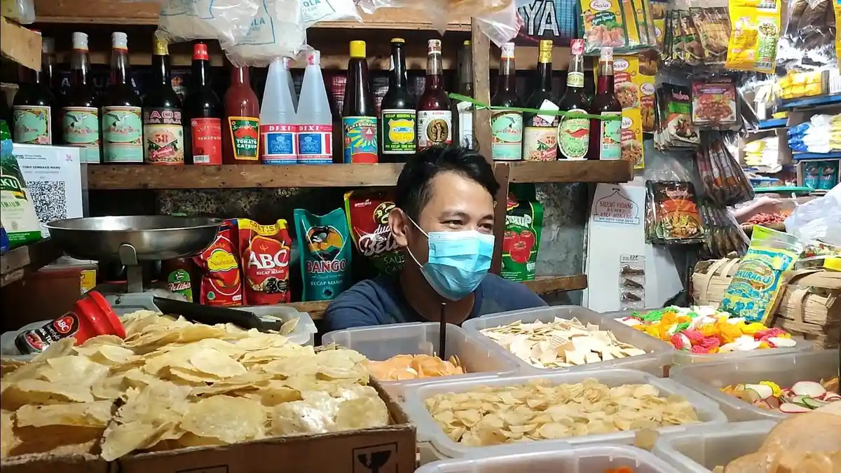 HET Dicabut, Minyak Goreng di Pasar Koja Baru tetap Langka dan Harga Jadi Mahal