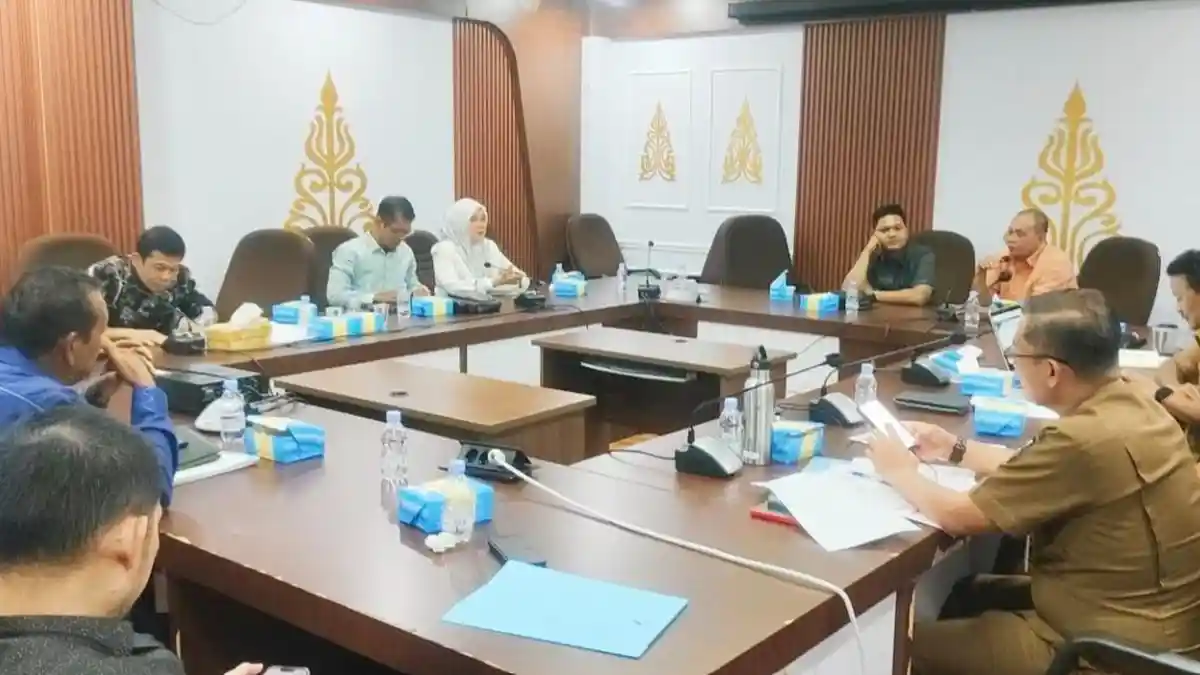 Hearing Komisi IV DPRD Dengan Disdik Pekanbaru, Bahas Infrastruktur Sekolah Tahun Ajaran Baru - Tribunpekanbaru.com
