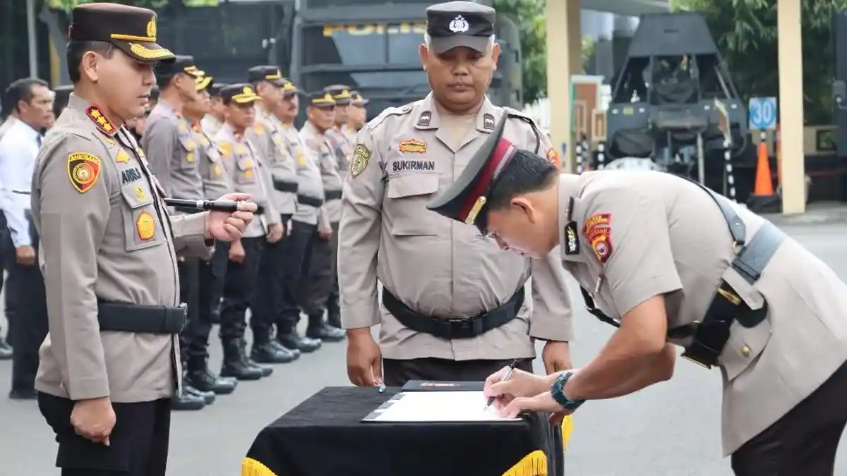 Kapolsek Kampung Melayu dan Kapolsek Muara Bangkahulu Diganti