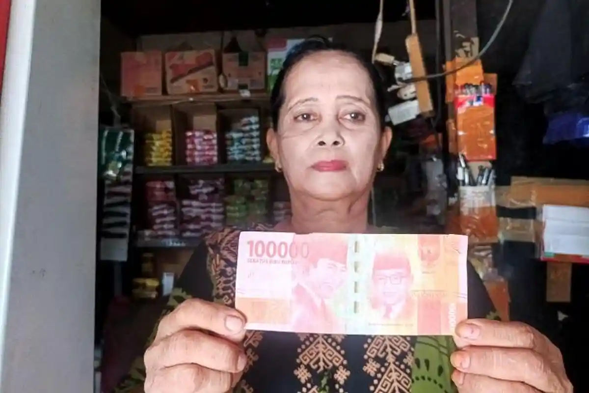 Pedagang Kelontong di Gowa Temukan Uang Palsu Hasil Transaksi Jual Beli Pecahan Rp 100 Ribu