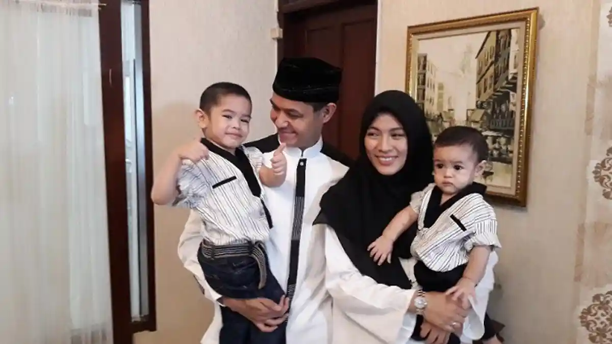 Akui Pria Sering Tak Sensitif, Dude Herlino Pernah Lupa Tanggal Lahir Anaknya