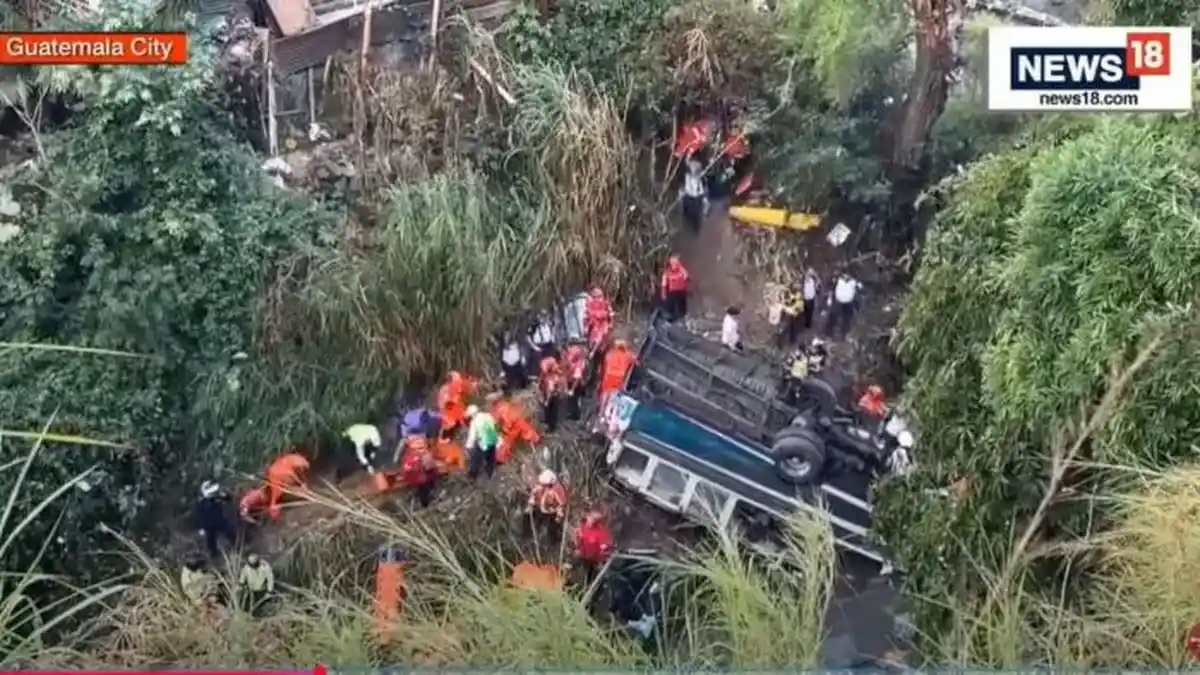 55 Tewas Setelah Bus Berusia 30 Tahun Terjun ke Jurang di Guatemala
