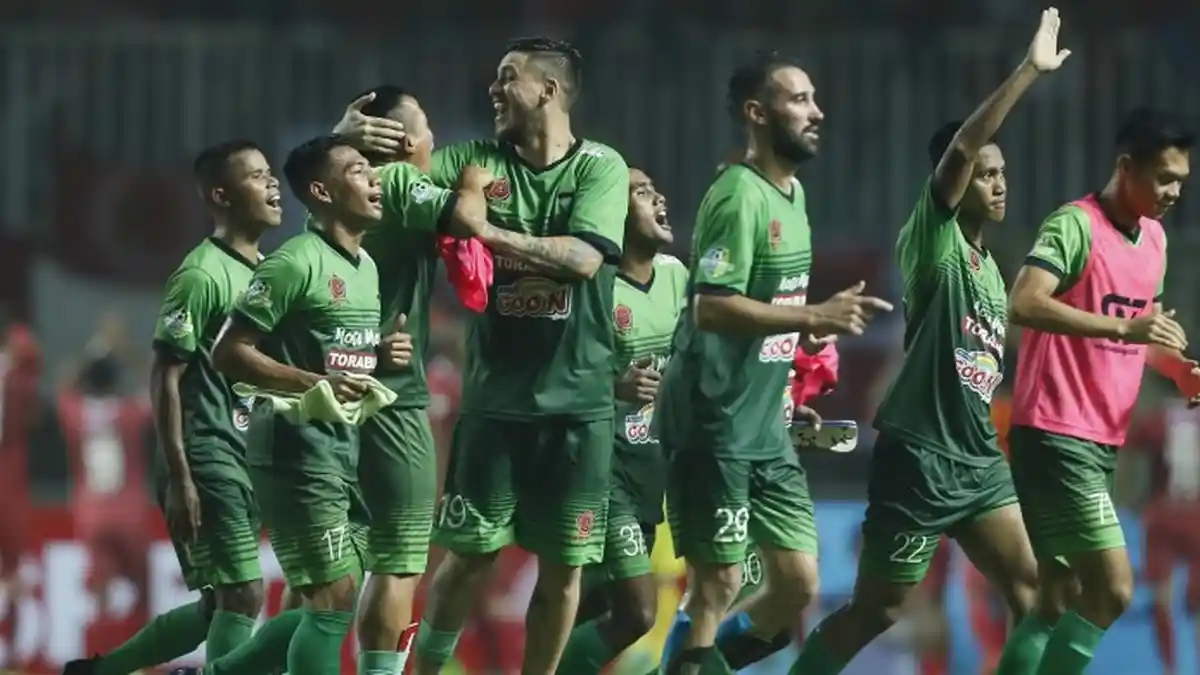 Live Streaming Babak II PS TNI Vs Persipura - Ancaman Bertubi-tubi PS TNI Belum Berbuah Gol