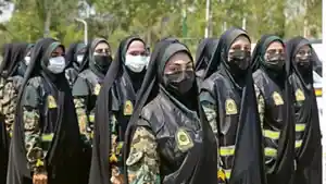 Kolompok-pasukan-perempuan-yang-menjadi-personel-Korps-Garda-Revolusi-Iran-IRGC.jpg