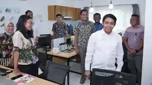 20240613_Plt-Wakil-Kepala-OIKN-Raja-Juli-Antoni-saat-menyambangi-Kantor-Otorita-IKN.jpg