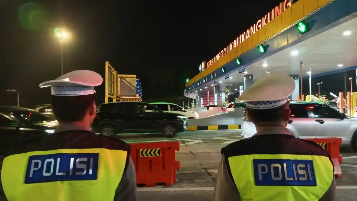 Arus Lalu Lintas dari Arah Jakarta Capai 4 Ribu Kendaraan Per Jam, Polda Jateng Berlakukan One Way