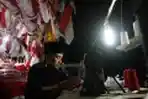 Menjahit Bendera Merah Putih