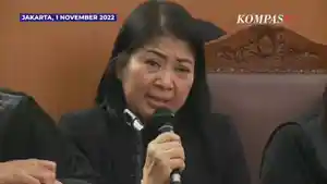 putri-candrawathi-minta-maaf-ke-ayah-dan-ibu-brigadir-j-secara-langsung-ferdy-sambo-tertunduk1.jpg