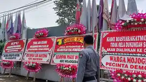 Karangan-Bunga-Suprapto-Koting-Kepada-KPU-Karanganyar.jpg