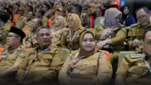 Bupati-Rohul-Anton-kala-mengikuti-Rakornas-di-Bogor-Jabar.jpg