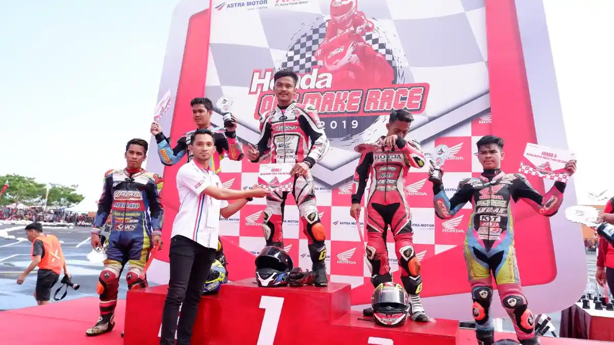 148 Starter Ikutan One Make Race di Lapangan Hitam Bantaeng, Lintasan Sempat Diguyur Hujan