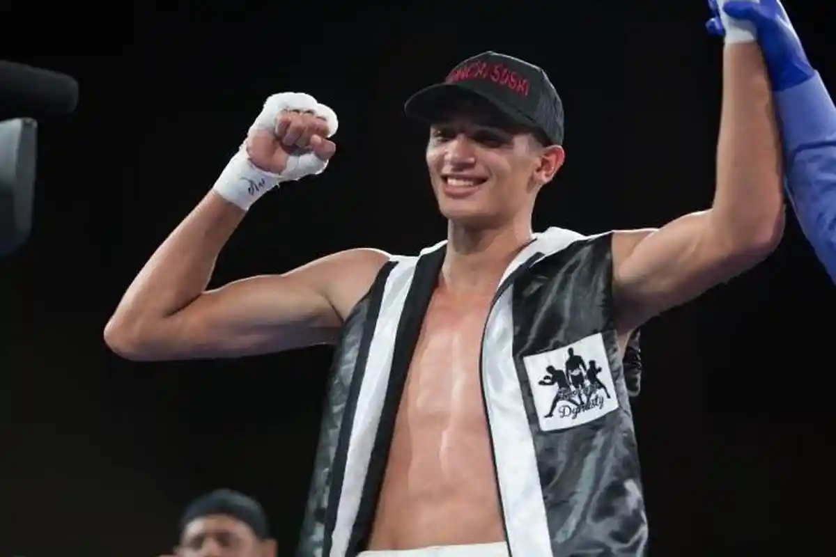 Jadwal Tinju Dunia, Sabuk WBO Sebastian Fundora Dicabut Gara-gara Menolak Lawan Xander Zayas