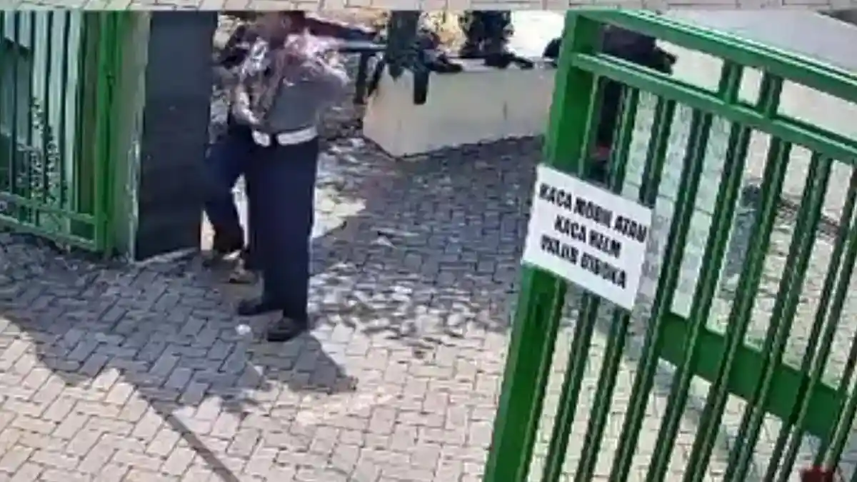Ditangani Propam, Aipda R Oknum Polisi Probolinggo yang Tantang Duel ...
