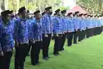 mengikuti-apel-pagi-sebelum-melaksanakan-kerja.jpg
