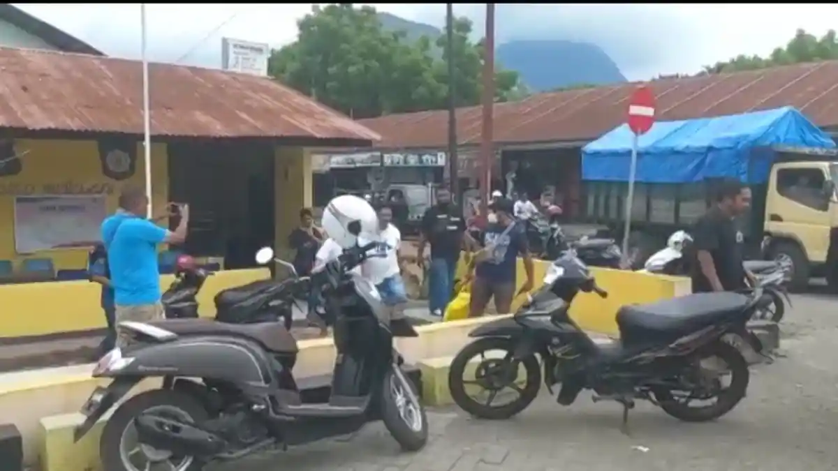 BNN NTT Gerebek Pengusaha Ende dengan Paket Narkoba di dalam Mobil