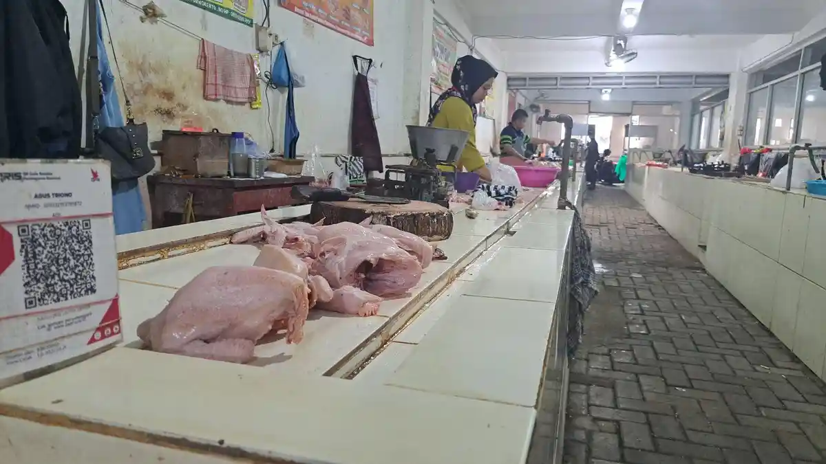 Harga Daging Ayam dan Minyak Goreng Curah di Banyumas Naik, Harga Beras Turun