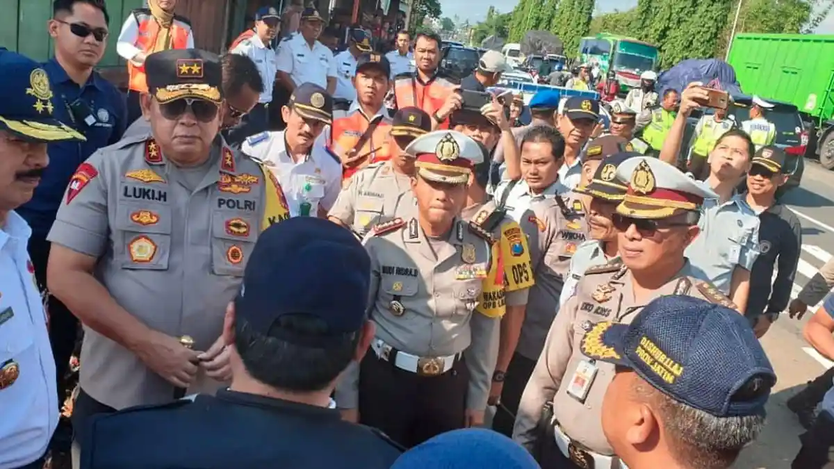 Kecelakaan Maut di Pasuruan Tewaskan 7 Orang, Polda Jatim Ungkap 3 Penyebab Kecelakaan
