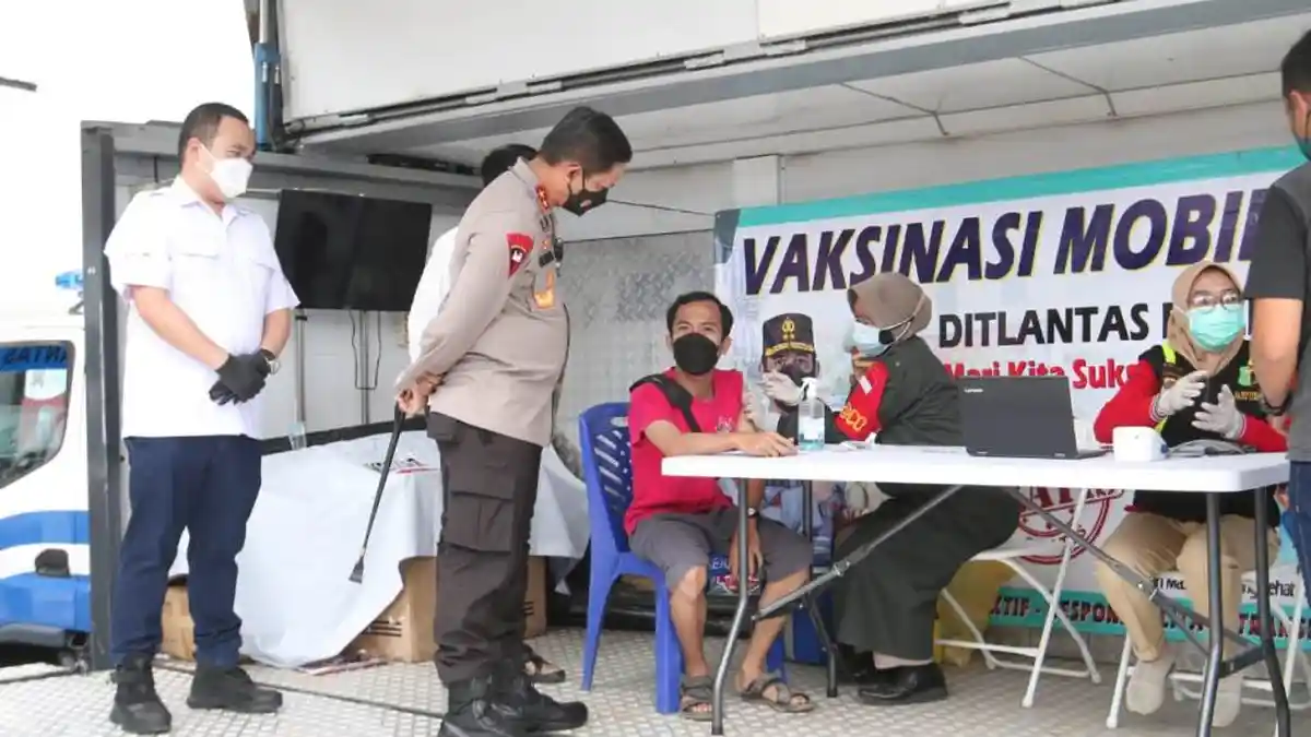 Gelar Vaksinasi Covid-19 Massal, Kapolda Lampung: Daftar via Online Hindari Kerumunan