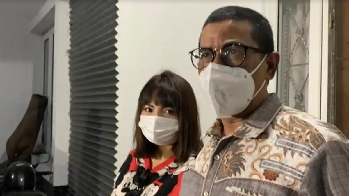 Bukan Protes, Tapi Stres karena PPKM, Dinar Candy Pakai Bikini di Jalan Raya sebagai Pelampiasan