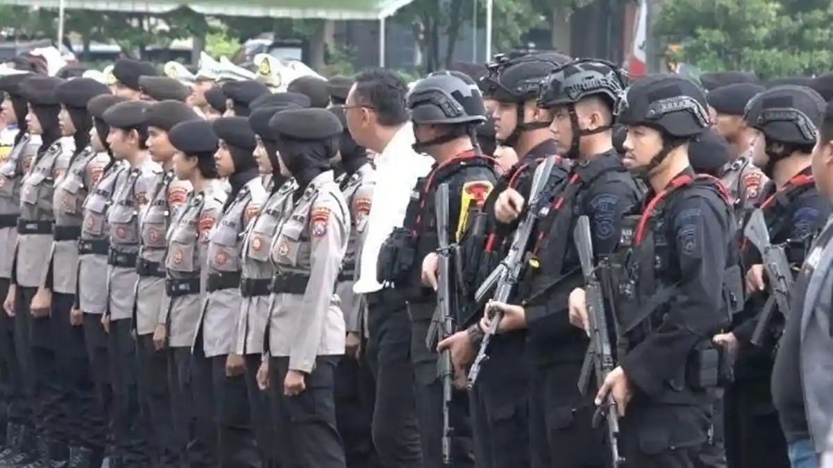Ratusan Polisi Siaga Amankan Malam Takbir di Jatim, Tersebar di 168 Pos ...