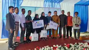antuan-listrik-gratis-900-watt-dari-PLN-UP3-Kendari.jpg