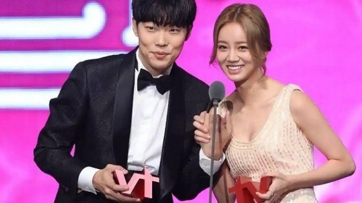 Pasangan Artis Korea Ryu Jun Yeol dan Lee Hyeri Dikabarkan Putus, Fans Galau Berat