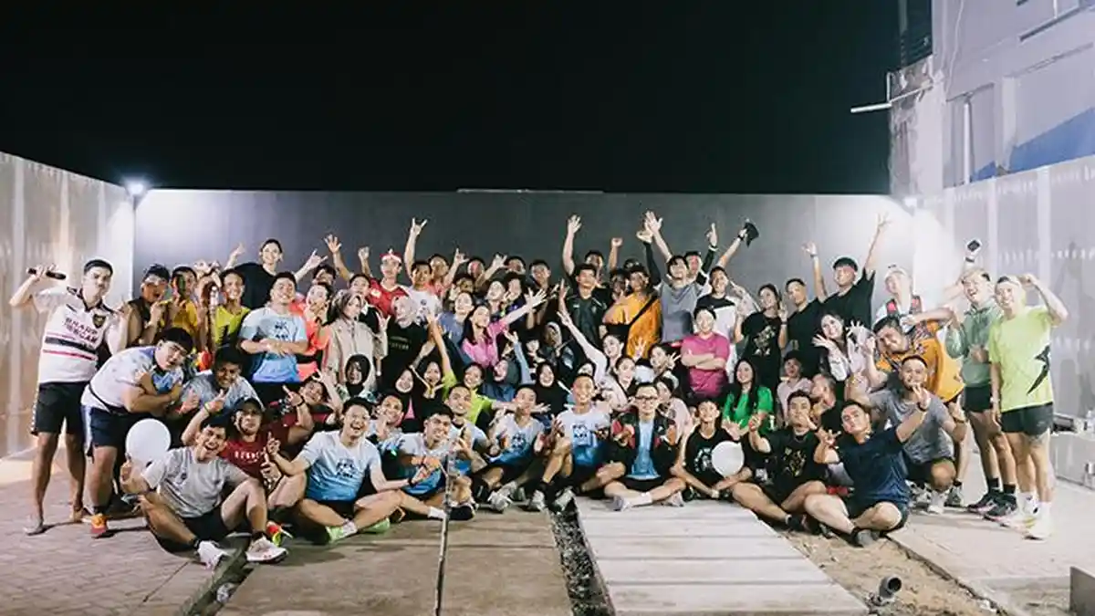 Komunitas Pelari Tuwir dan KARSA Gelar 'Benerun Fun Run' Malam Hari di Ketapang