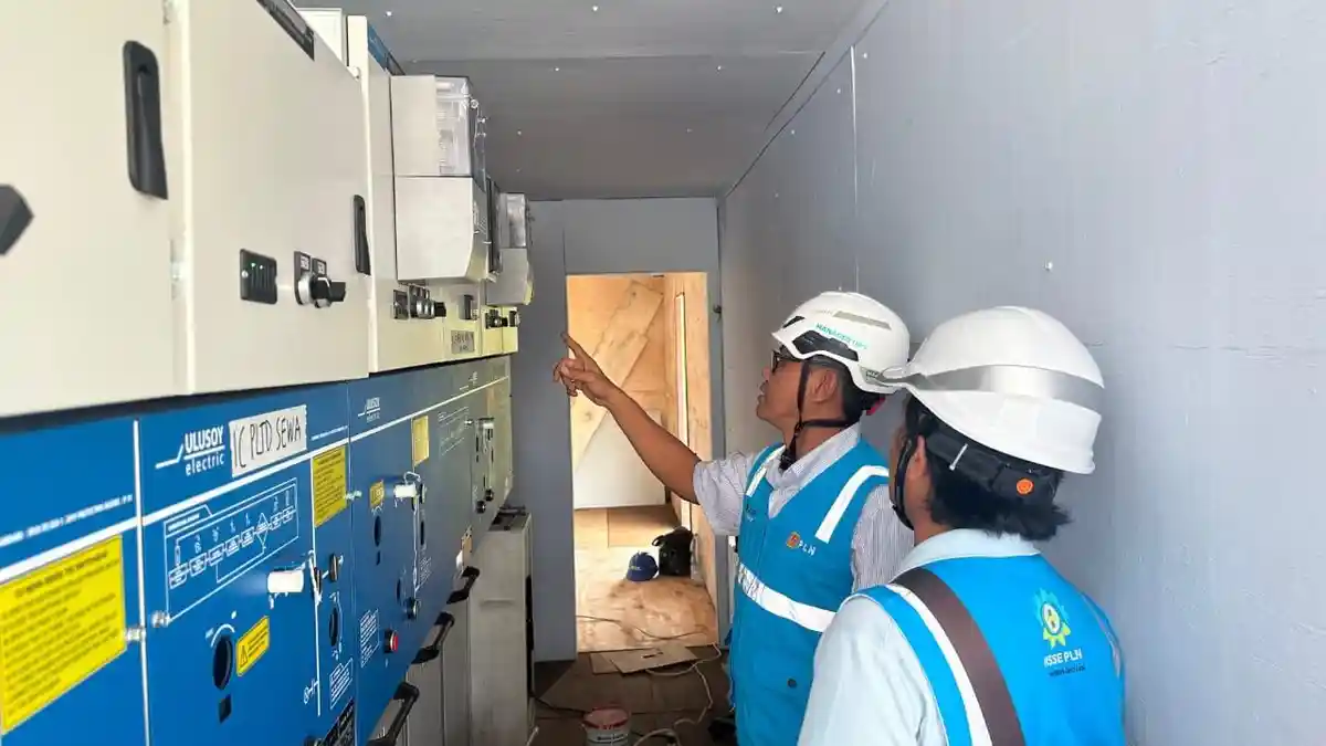 PLN UIW MMU Tambah Daya 8,66 MVA dan Resmikan Mesin PLTD 10 MW di Seram Utara